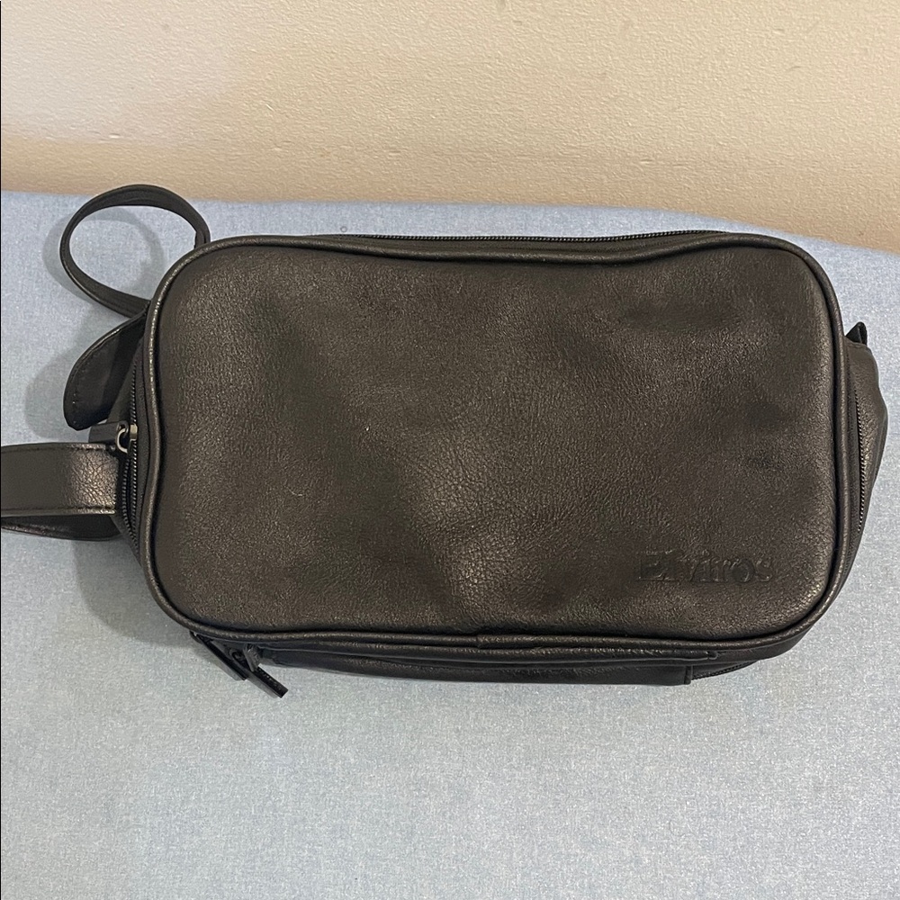 Elviro’s Men's Black Toiletry Bag